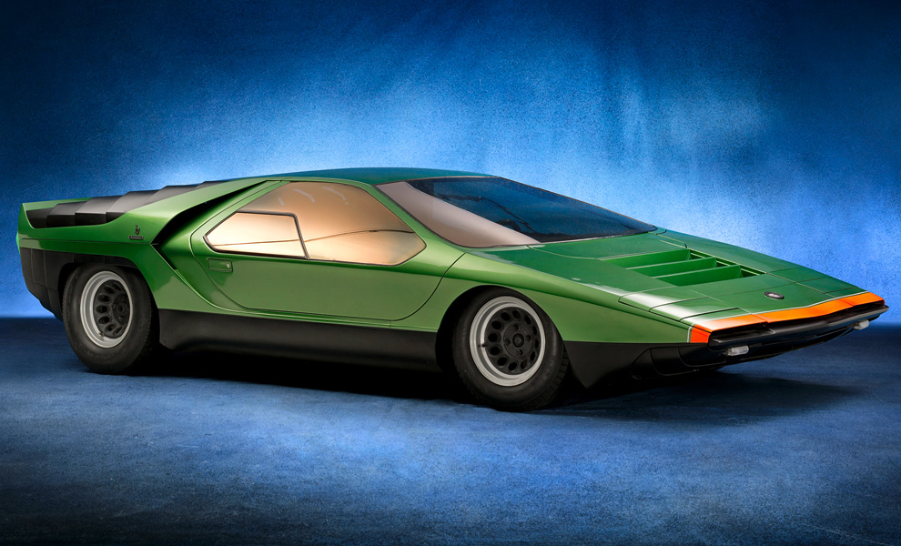   10      Carabo  ,   ,      -.