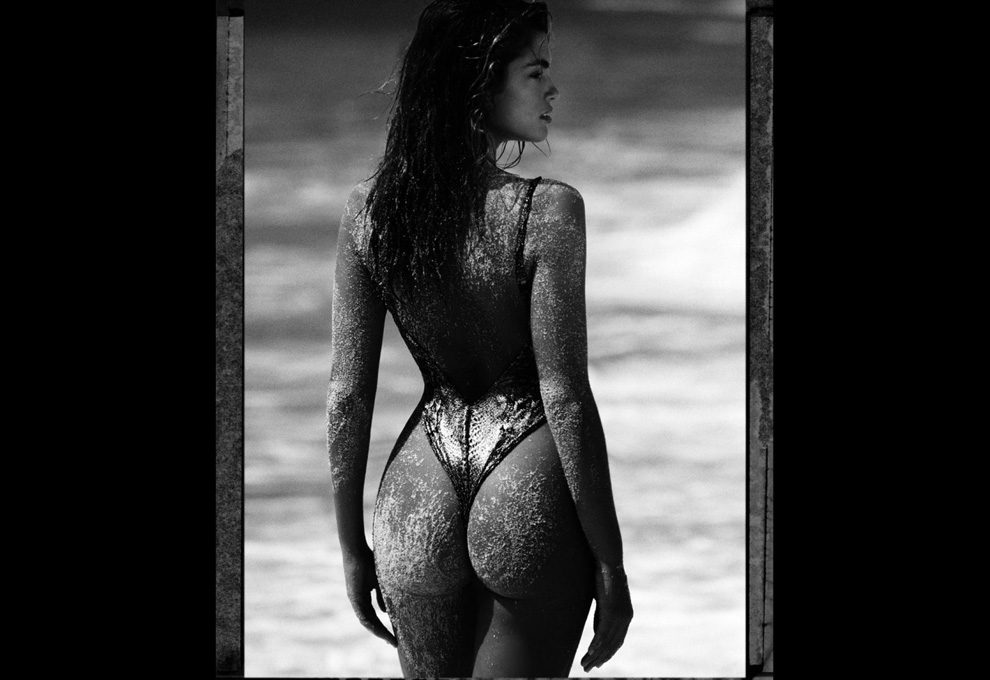 Лучшие кадры фотовыставки Girls, Girls, Girls Синди Кроуфорд, фотограф Марко Главиано, 1989 год