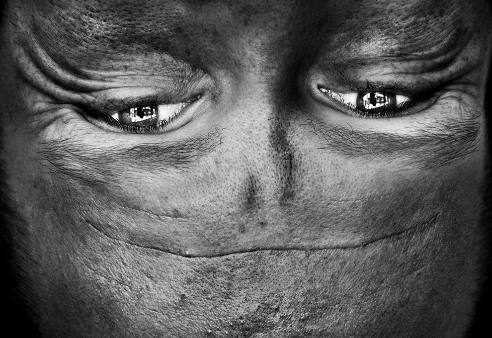 Чужие, пойманные с поличным