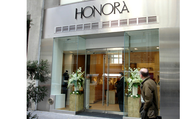  Honora