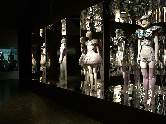 Alexander McQueen: Savage Beauty