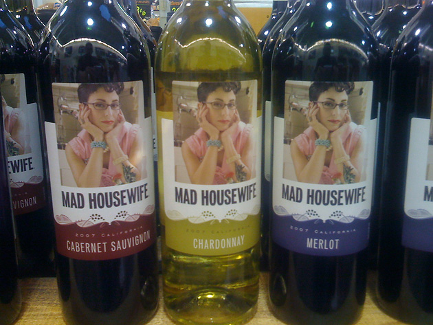 « » (Mad Housewife), , , , 