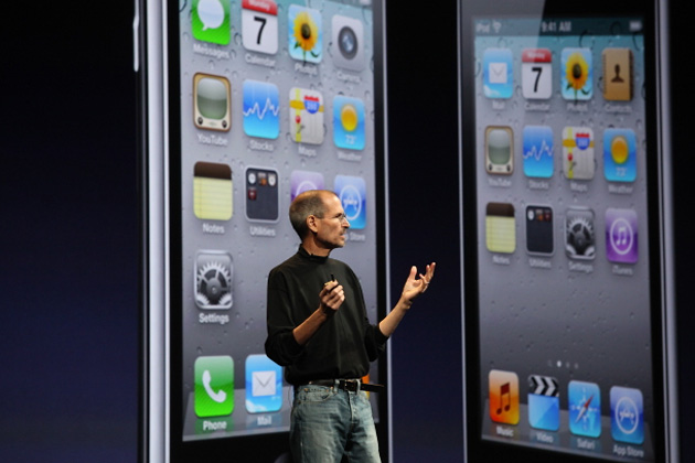 Apple iPhone 4,  , Steve Jobs