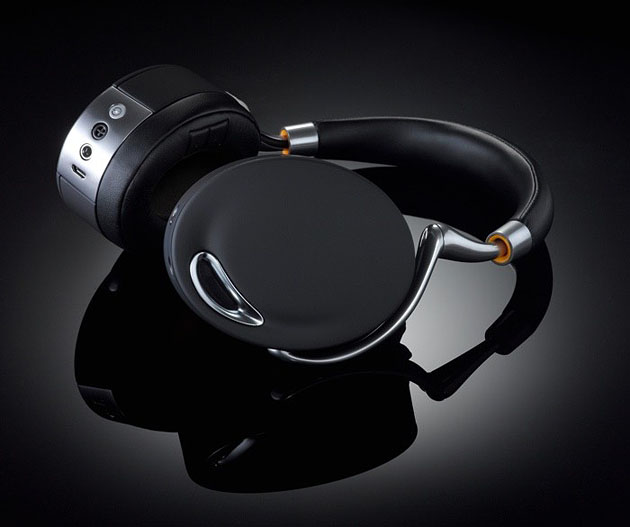 ZIK Parrot Headphones by Philippe Starck