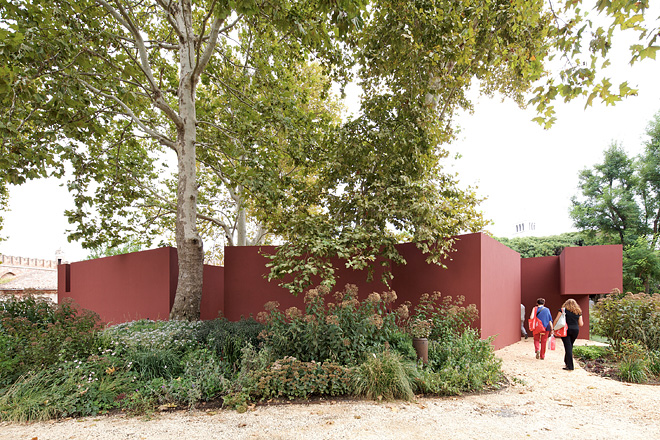 Инсталляция Алваро Сиза 0