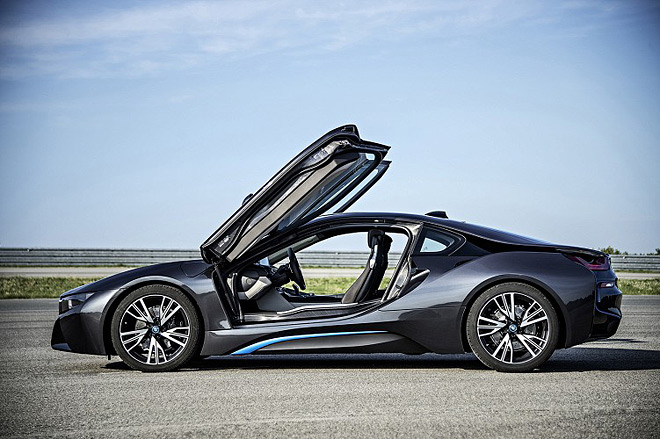 BMW i8 0