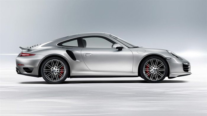 Porsche 911 Turbo (151 100 долларов) 3.2 секунды до сотни