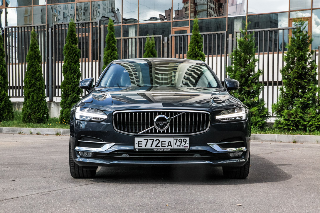 Тест-драйв: Volvo S90