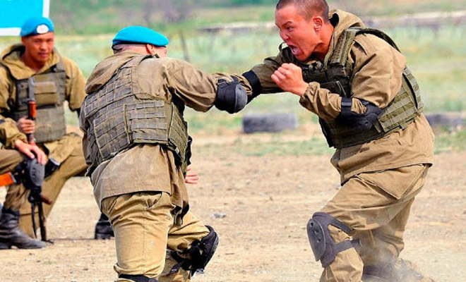 on-spetsnazovets-lna-erotika