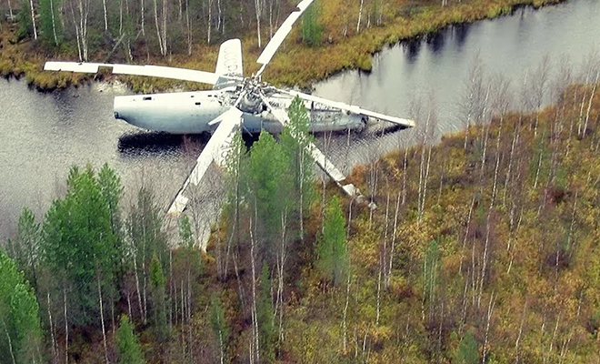 Вертолет ми 6 в болоте фото