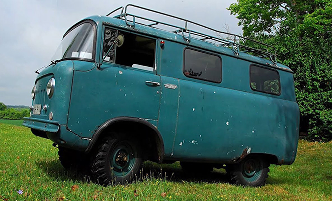 В 1956 году американцы выпустили джип фургон. 10 лет спустя СССР сделал из него УАЗ «Буханку»
