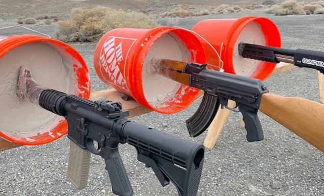 Автоматы разных армий мира зацементировали в бочках, а потом решили проверить и пострелять. Видео