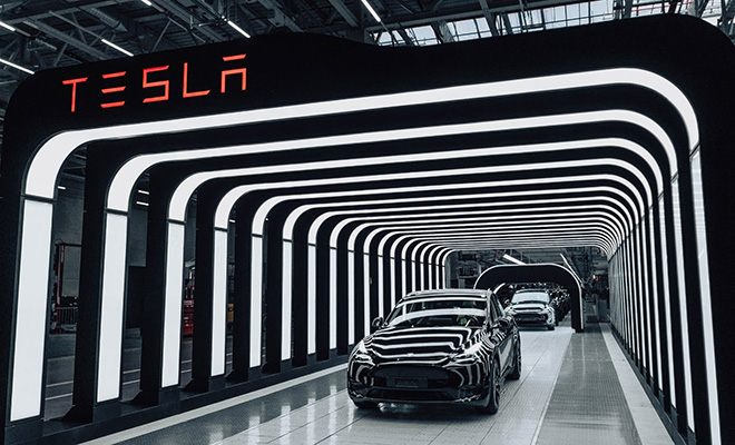 ������ �� ����� ����� ��������� Tesla: ��� �������� Model Y