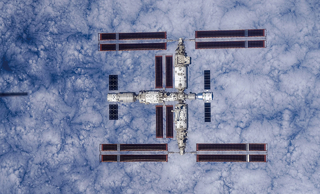 Китай впервые показал фото своей космической станции со стороны