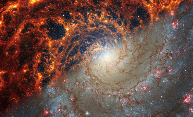 Астрономы получили снимок структуры далекой галактики: замечены сразу 8 загадочных объектов