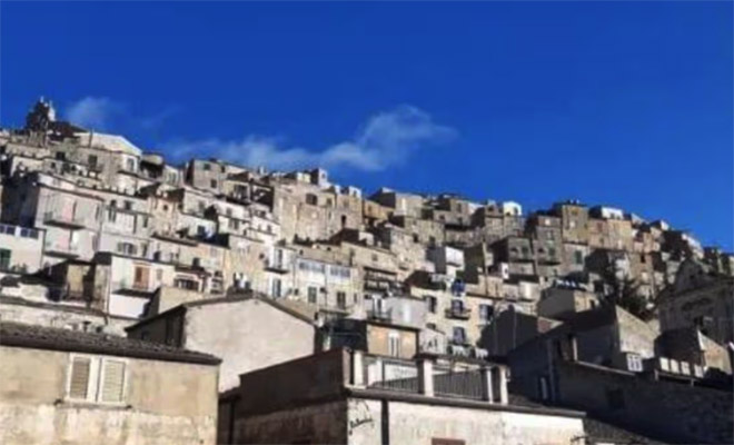 �������� ����: Danny McCubbin/���������� ����