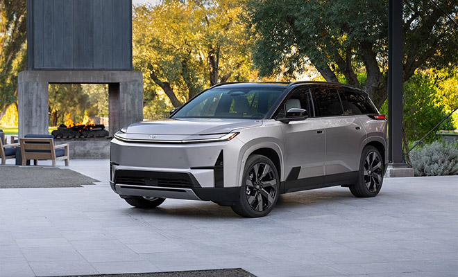 Toyota �������� ������������� Highlander. ������ ������� ��� Tesla Model Y ��������