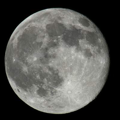 Ученые показали Луну изнутри. Спутник нашей планеты внутри не просто из камня