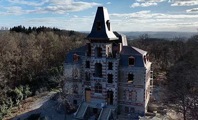 Кадр из видео @escapetoruralfrance