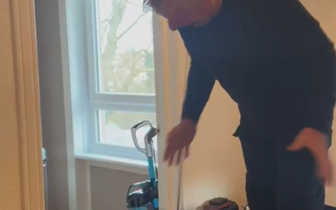 Фото: кадр из видео @JimmyStewart