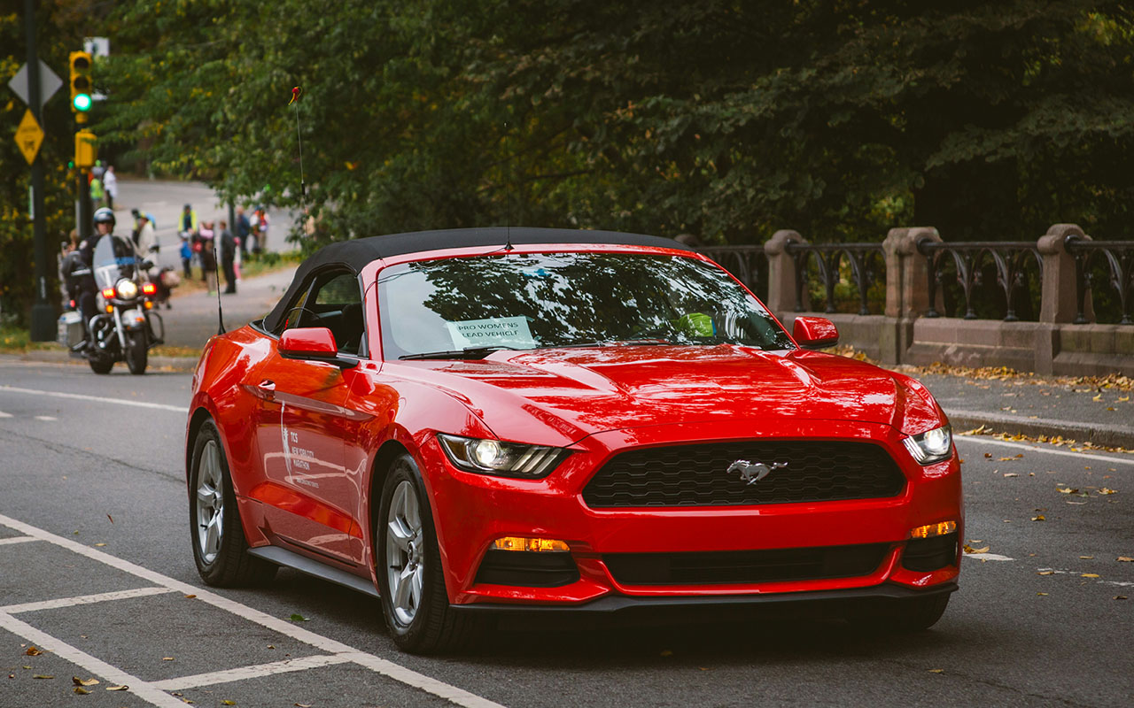 Почему в США машины стоят копейки. Эмигрант назвал 5 ключевых причин