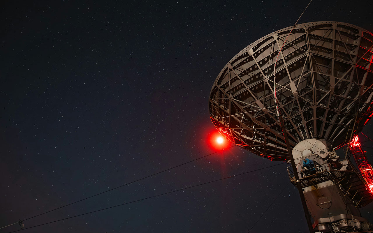 В 15 раз быстрее нормы. Астрономы обеспокоены, что молодые звезды начали удивительно быстро гаснуть