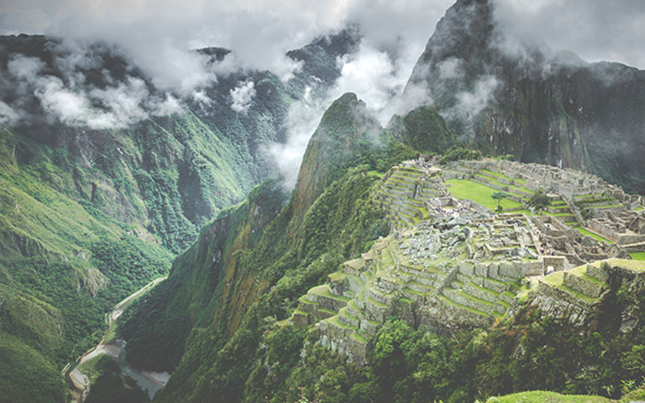 В Амазонии нашли 350 км древних дорог. 2700 лет назад их построили неизвестные инженеры