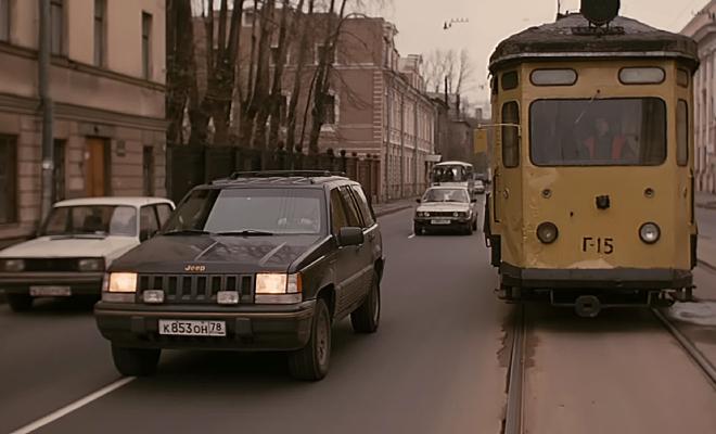 Jeep Grand Cherokee (ZJ) / Кадр из фильма "Брат"
