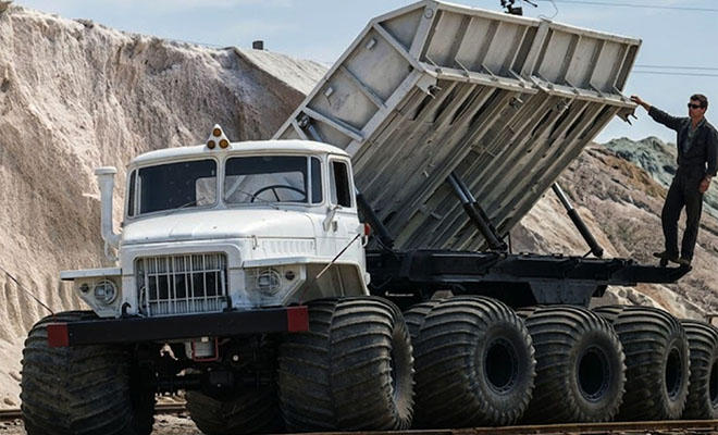 Фото: сгенерировано нейросетью