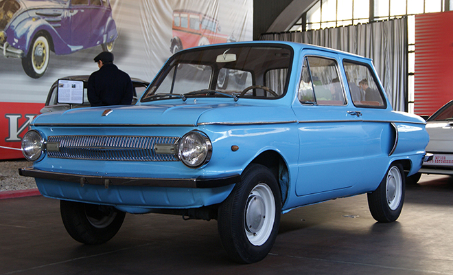 Фото: Sergey Rodovnichenko. originally posted to Flickr as ZAZ-966 front view, CC BY-SA 2.0, Wikipedia