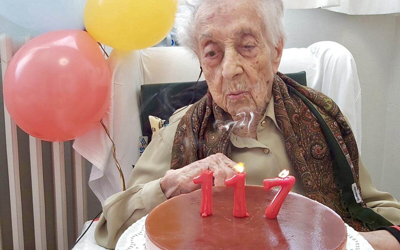 Биологи изучили 117-летнюю женщину и выявили парадокс долгожительства