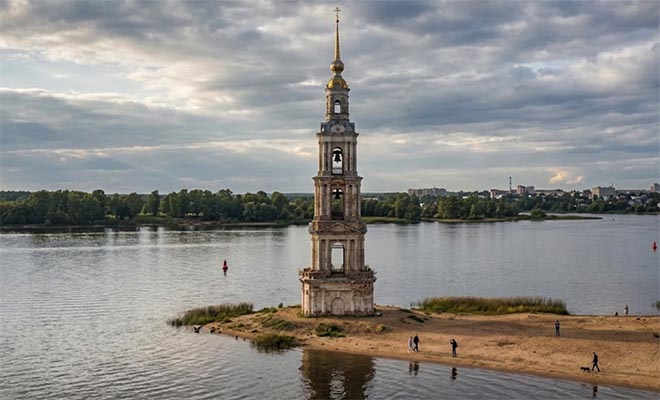 Фото: сгенерировано нейросетью на основе реального исторически достоверного снимка