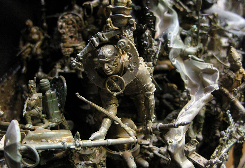 Крис Кукси: скульптурный коллаж