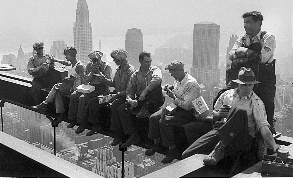 Фото обед на высоте нью йорк история