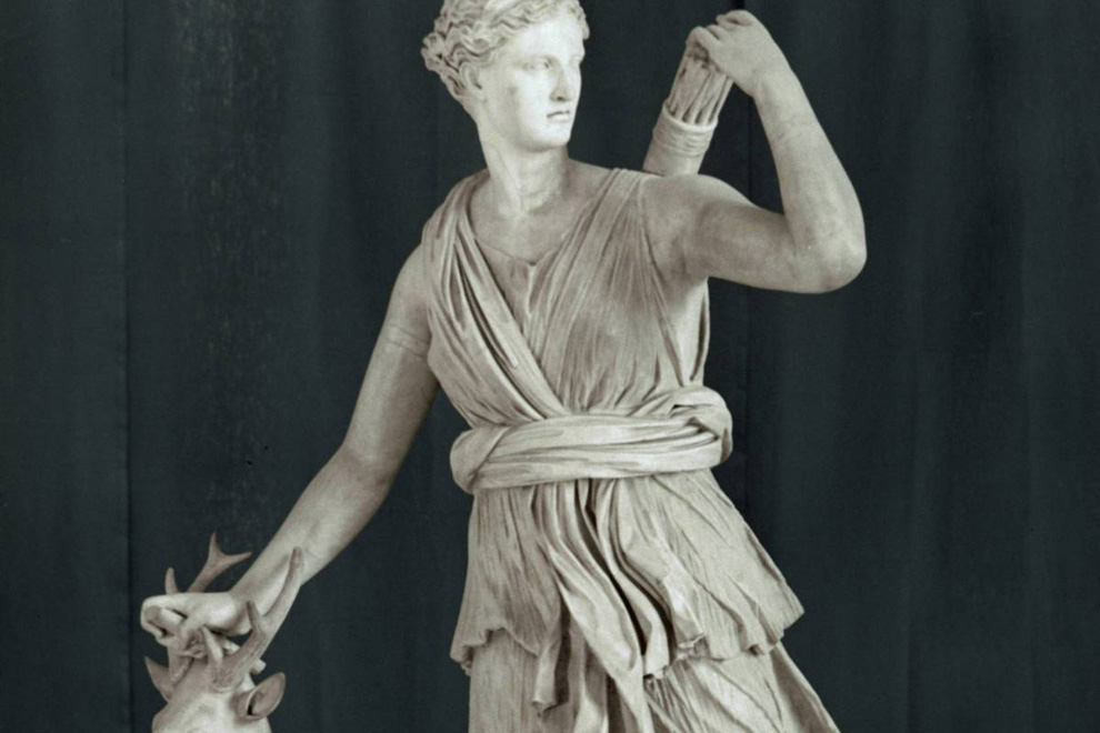 Богиня Артемида, Греция