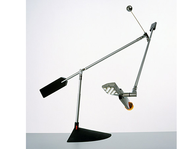 Halley lamp  Lucesco (2005 ), ,  