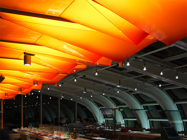 La Rinascente, самый известный торговый центр итальянской столицы моды. торговые центры, милан. La Rinascente, самый известный торговый центр итальянской столицы моды. торговые центры, милан.