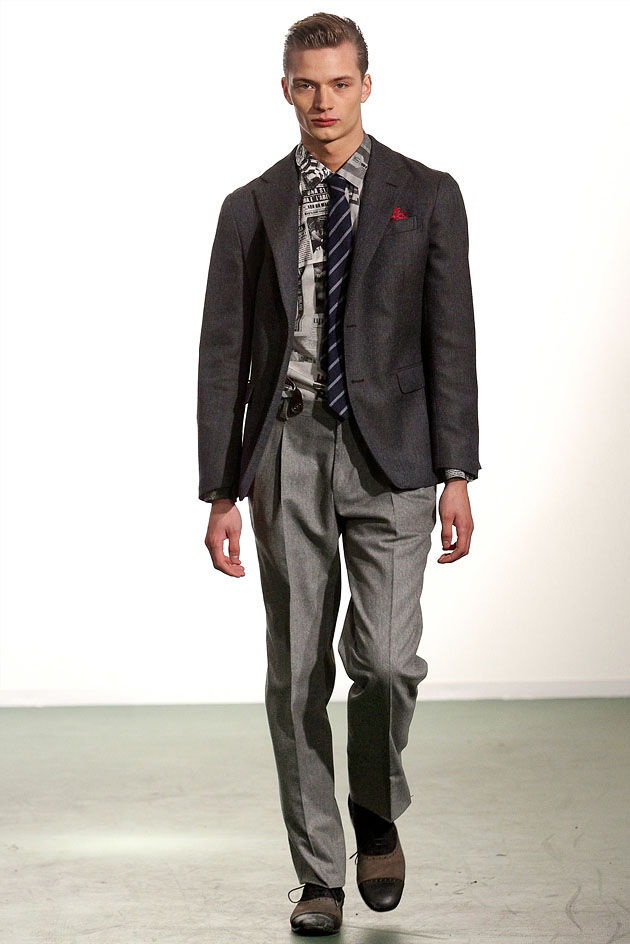 Moschino FW 2011/2012