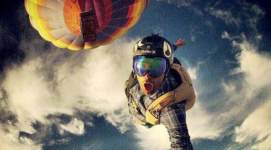 Какое крутое видео. Крутые снимки. Воздушный экстремальный спорт. Крутой парашютист.